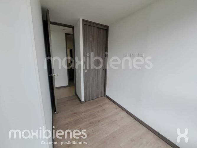 Apartamento de 3 alcobas en arriendo en Suramérica, Itagüí, 78 m² · foto 9 de 14