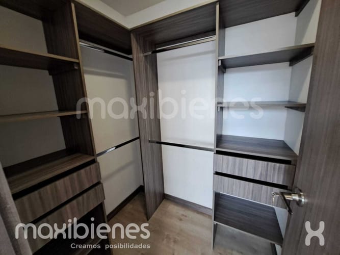 Apartamento de 3 alcobas en arriendo en Suramérica, Itagüí, 78 m² · foto 11 de 14