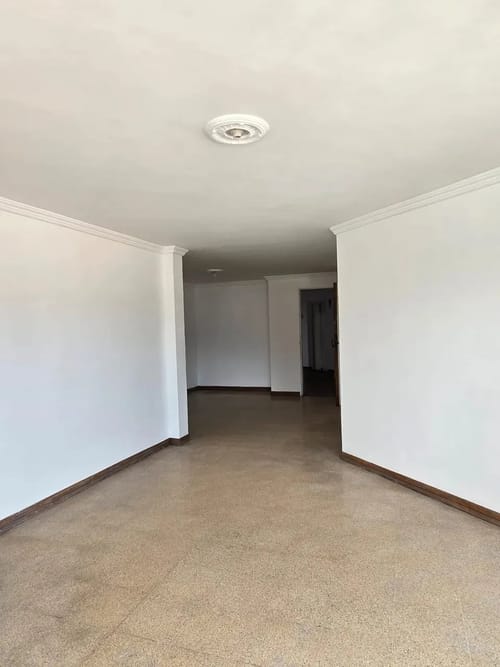 Apartamento de 3 alcobas en venta en Florida Nueva, Medellín, 101 m² · foto 8 de 10