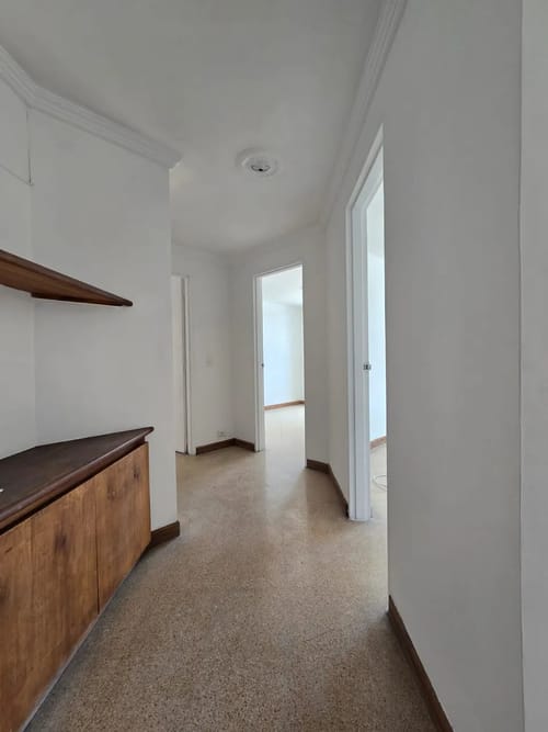 Apartamento de 3 alcobas en venta en Florida Nueva, Medellín, 101 m² · foto 9 de 10