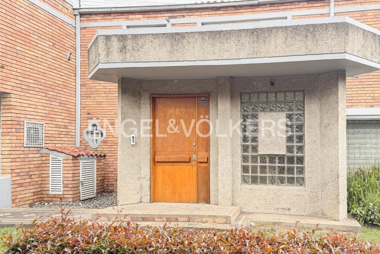 Casa en arriendo en Barrios Unidos, Bogotá, 330 m² · foto 8 de 8