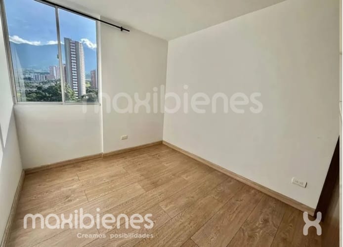 Apartamento de 3 alcobas en arriendo en Suramérica, Itagüí, 62 m² · foto 4 de 9