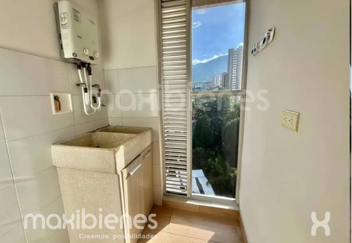 Apartamento de 3 alcobas en arriendo en Suramérica, Itagüí, 62 m² · foto 6 de 9