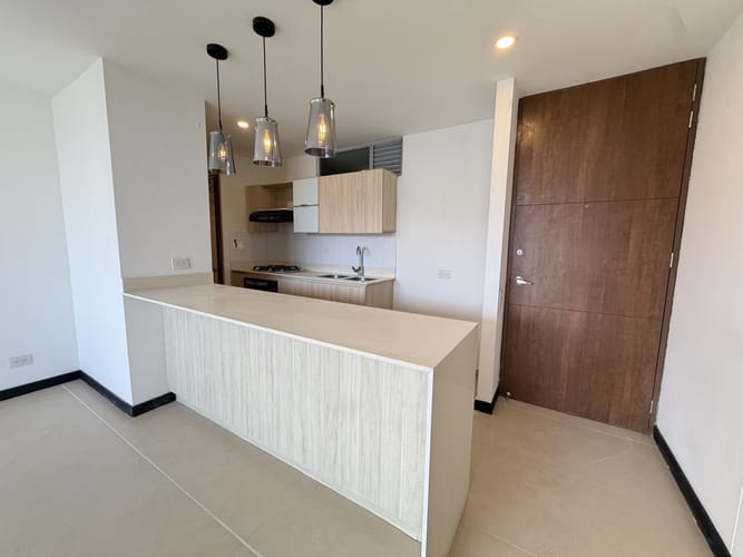 Apartamento de 3 alcobas en arriendo en Los Balsos, Medellín, 125 m² · foto 3 de 22