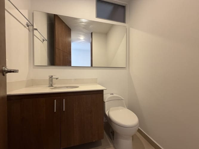 Apartamento de 3 alcobas en arriendo en Los Balsos, Medellín, 125 m² · foto 13 de 22