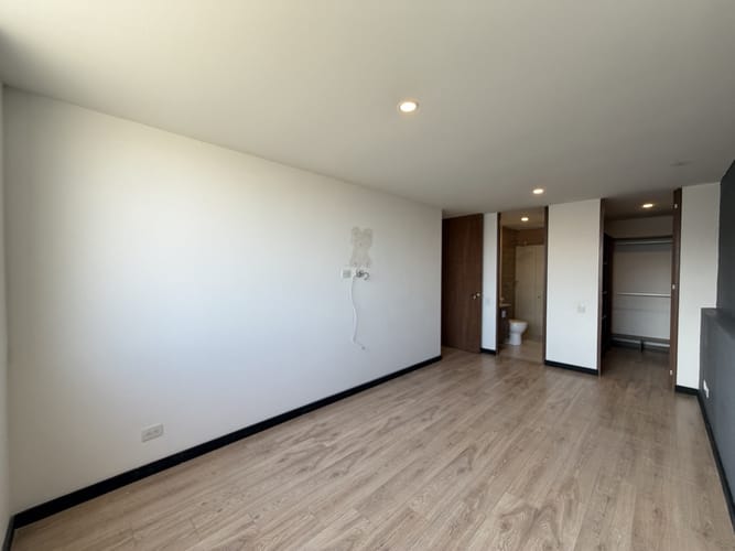 Apartamento de 3 alcobas en arriendo en Los Balsos, Medellín, 125 m² · foto 19 de 22