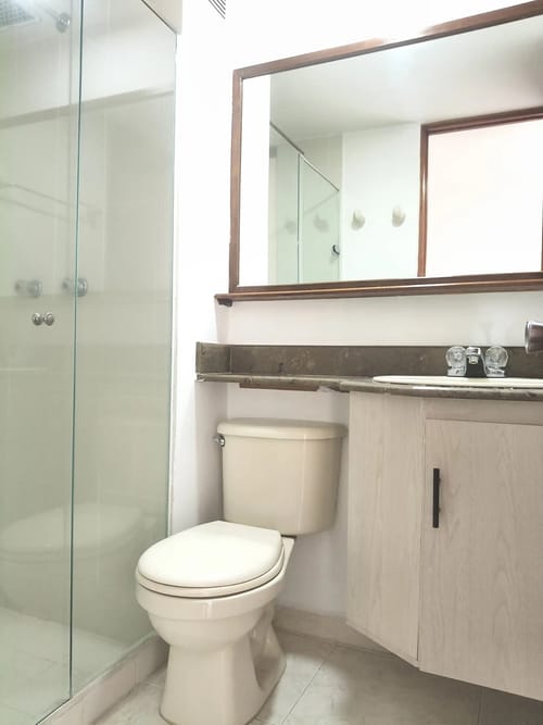Apartamento de 3 alcobas en arriendo en Loma De Los Bernal, Medellín, 68 m² · foto 6 de 10