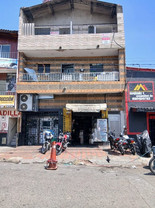 Apartamento de 1 alcoba en arriendo en Caribe, Medellín, 20 m² · foto 1 de 8