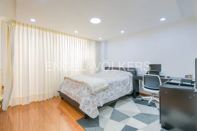 Apartamento de 3 alcobas en venta en Bella Suiza, Bogotá, 167 m² · foto 5 de 11