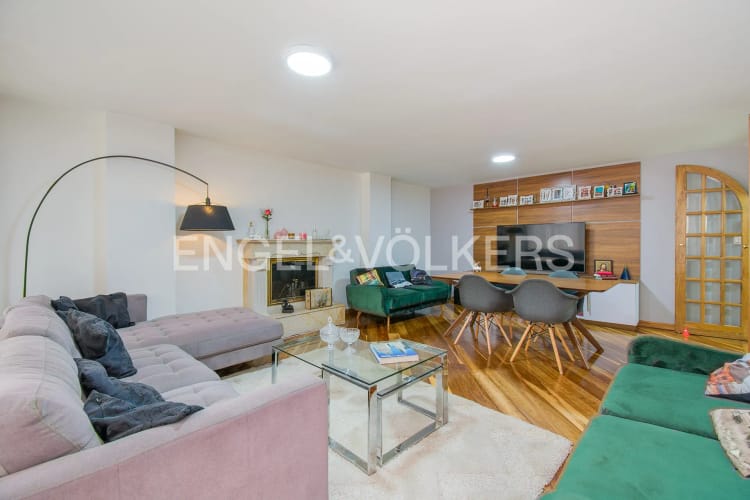 Apartamento de 3 alcobas en venta en Bella Suiza, Bogotá, 167 m² · foto 2 de 11