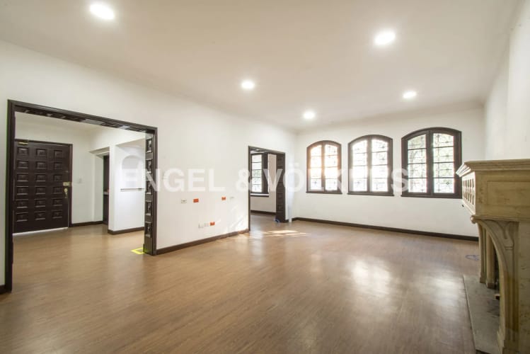 Casa en arriendo en Teusaquillo, Bogotá, 602 m² · foto 8 de 10