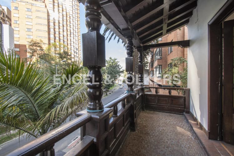Casa en arriendo en Teusaquillo, Bogotá, 602 m² · foto 4 de 10