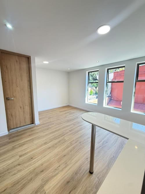Apartamento de 1 alcoba en arriendo en Chicó Reservado, Bogotá, 25 m² · foto 3 de 5