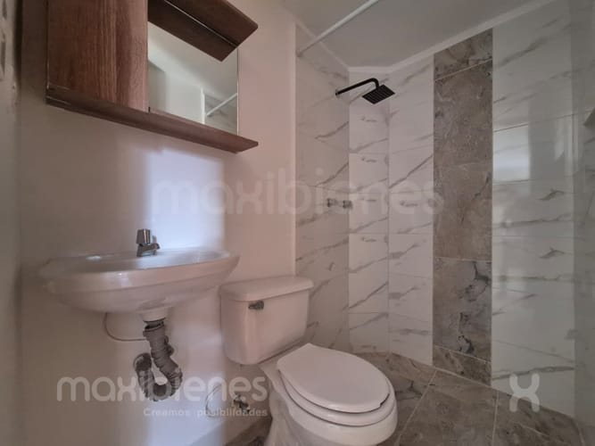 Apartamento de 4 alcobas en venta en Centro, Rionegro, 78 m² · foto 8 de 15