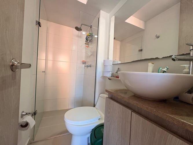 Apartamento de 2 alcobas en venta en Los Alcazares, Sabaneta, 60 m² · foto 10 de 11