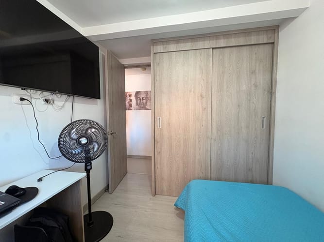 Apartamento de 2 alcobas en venta en Los Alcazares, Sabaneta, 60 m² · foto 5 de 11