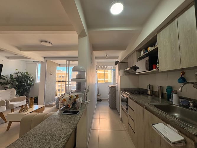 Apartamento de 2 alcobas en venta en Los Alcazares, Sabaneta, 60 m² · foto 3 de 11