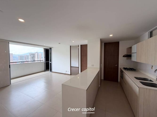 Apartamento de 1 alcoba en arriendo en Alejandría, Medellín, 66 m² · foto 2 de 23