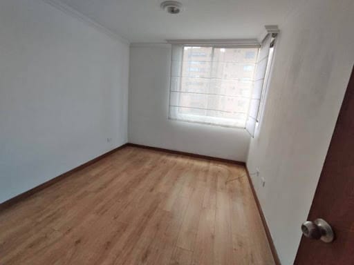 Apartamento de 3 alcobas en arriendo en Ciudad Salitre Oriental, Bogotá, 90 m² · foto 4 de 18