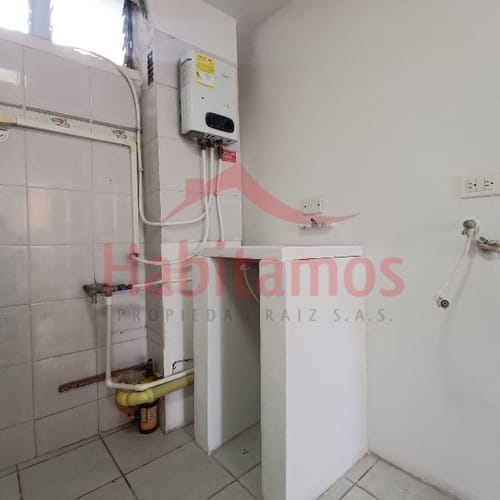 Apartamento de 3 alcobas en arriendo en La América, Medellín, 64 m² · foto 14 de 14