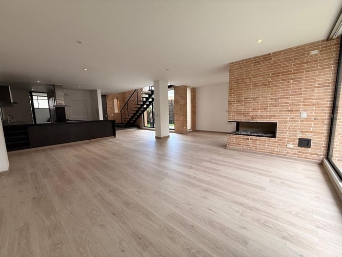 Casa de 3 alcobas en arriendo en Centro, Cajicá, 190 m² · foto 2 de 23