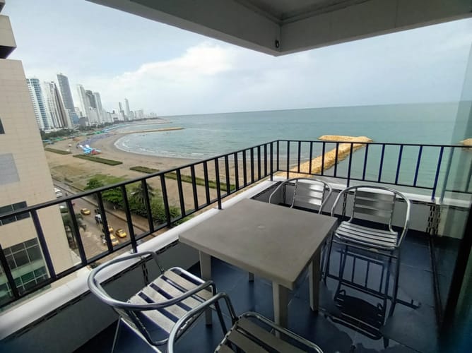 Apartamento de 1 alcoba en venta en Bocagrande, Cartagena, 55 m² · foto 2 de 24