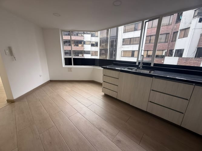 Apartamento de 3 alcobas en arriendo en Santa Barbara, Bogotá, 175 m² · foto 13 de 19
