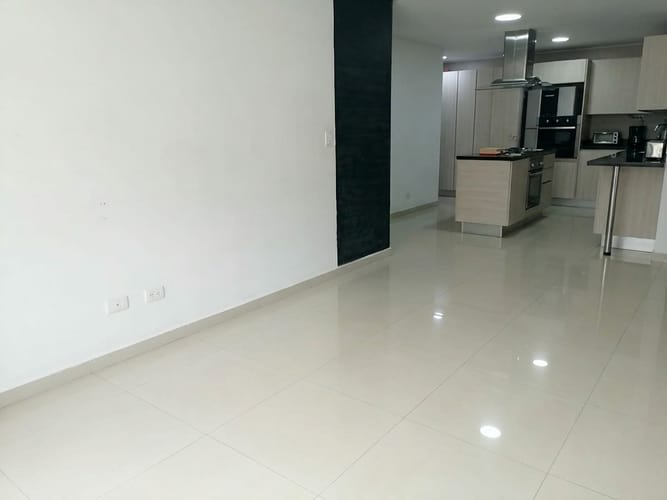Apartamento de 3 alcobas en arriendo en Cabecera Del Llano, Bucaramanga, 126 m² · foto 3 de 14
