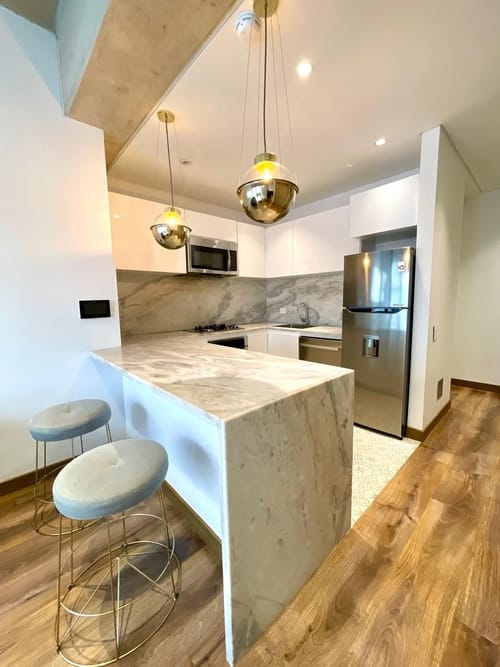 Apartamento de 1 alcoba en arriendo en El Virrey, Bogotá, 51 m² · foto 3 de 10