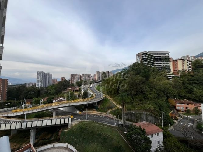 Apartamento de 3 alcobas en arriendo en La Abadia, Envigado, 95 m² · foto 2 de 18