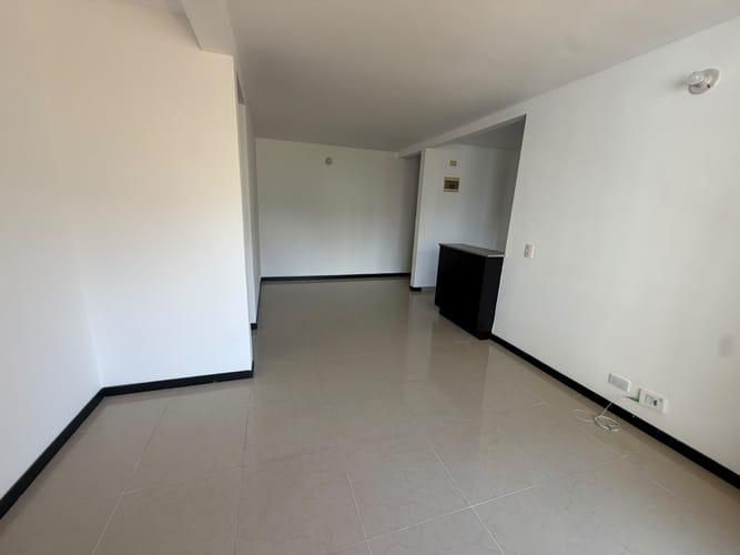 Apartamento de 2 alcobas en arriendo en Las Lomitas, Sabaneta, 55 m² · foto 3 de 20