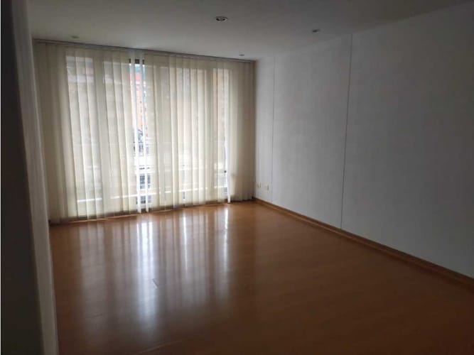 Apartamento de 3 alcobas en venta en Acacias Usaquen, Bogotá, 103 m² · foto 2 de 18