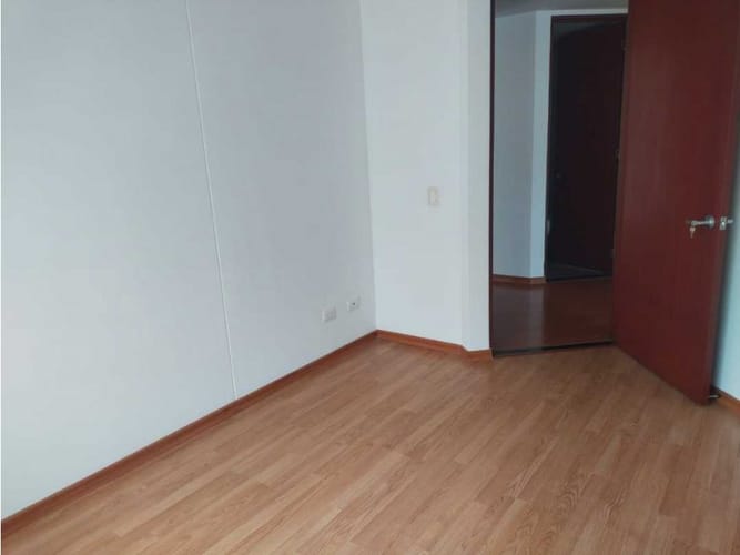 Apartamento de 3 alcobas en venta en Acacias Usaquen, Bogotá, 103 m² · foto 8 de 18