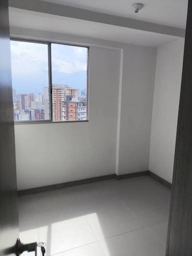 Apartamento de 2 alcobas en arriendo en Restrepo Naranjo, Sabaneta, 60 m² · foto 6 de 24