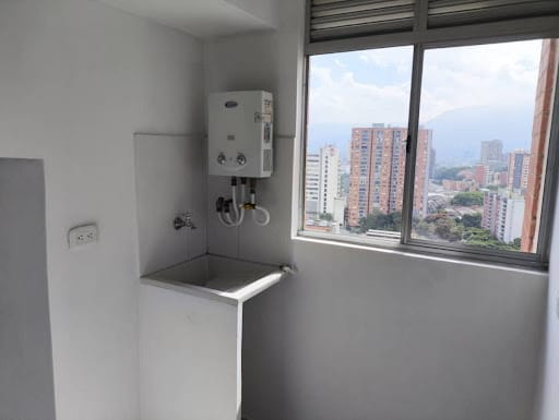 Apartamento de 2 alcobas en arriendo en Restrepo Naranjo, Sabaneta, 60 m² · foto 13 de 24