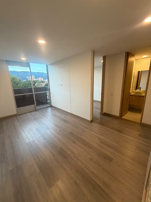 Apartamento de 2 alcobas en arriendo en Autopista Norte, Bogotá, 42 m² · foto 2 de 16