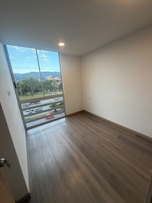 Apartamento de 2 alcobas en arriendo en Autopista Norte, Bogotá, 42 m² · foto 3 de 16