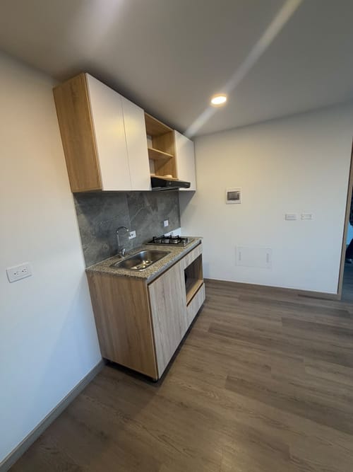 Apartamento de 2 alcobas en arriendo en Autopista Norte, Bogotá, 42 m² · foto 9 de 16