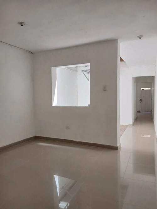 Casa de 2 alcobas en arriendo en Castilla, Medellín, 85 m² · foto 5 de 10