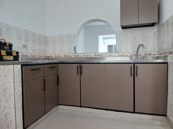 Casa de 2 alcobas en arriendo en Castilla, Medellín, 85 m² · foto 6 de 10