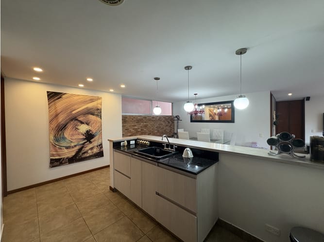 Apartamento de 2 alcobas en venta en Transversal Superior, Medellín, 118 m² · foto 2 de 7