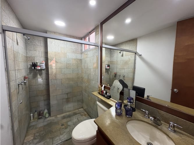Apartamento de 2 alcobas en venta en Transversal Superior, Medellín, 118 m² · foto 7 de 7
