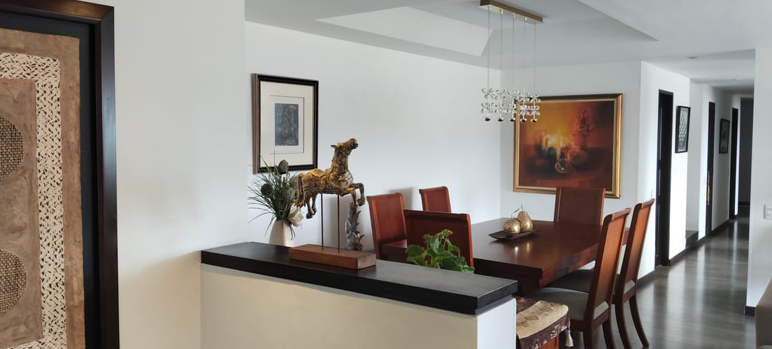 Apartamento de 3 alcobas en venta en Colina Campestre, Bogotá, 200 m² · foto 2 de 20
