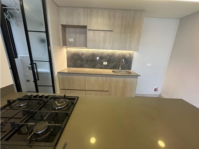 Apartamento de 2 alcobas en arriendo en Loma De Las Brujas, Envigado, 100 m² · foto 8 de 24