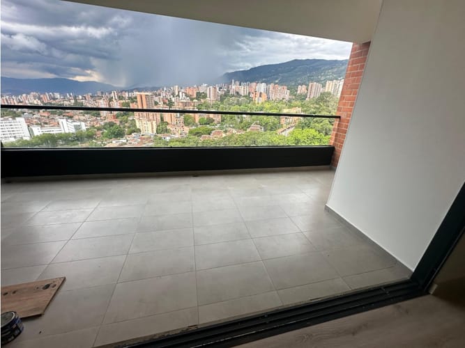 Apartamento de 2 alcobas en arriendo en Loma De Las Brujas, Envigado, 100 m² · foto 9 de 24