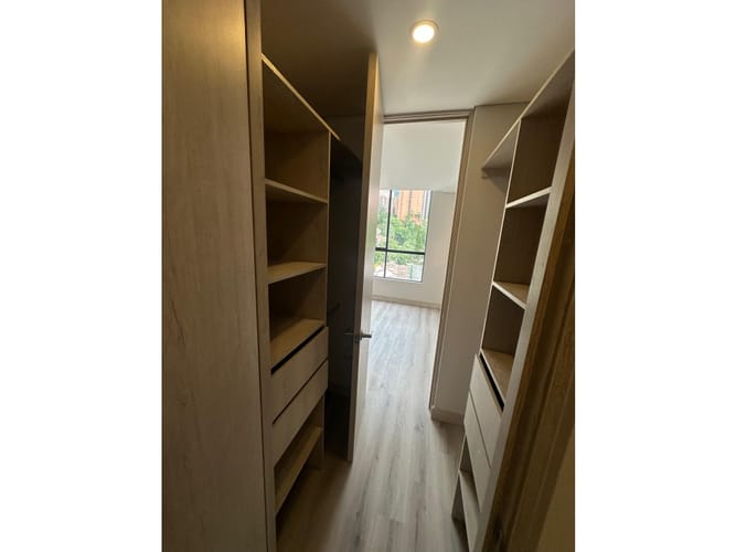 Apartamento de 2 alcobas en arriendo en Loma De Las Brujas, Envigado, 100 m² · foto 22 de 24