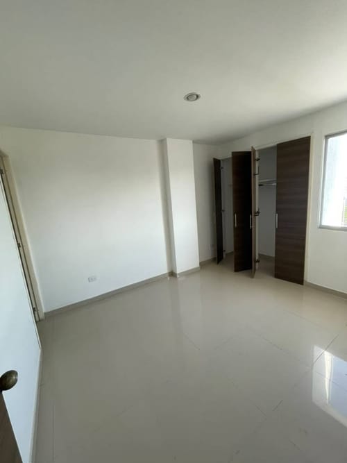 Apartamento de 2 alcobas en arriendo en Escallon Villa, Cartagena, 53 m² · foto 9 de 11