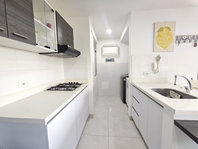 Apartamento de 2 alcobas en venta en Ricaurte, 58 m² · foto 2 de 20