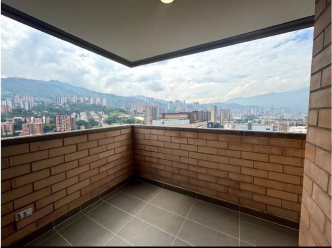 Apartamento de 2 alcobas en venta en Las Vegas, Envigado, 75 m² · foto 4 de 11