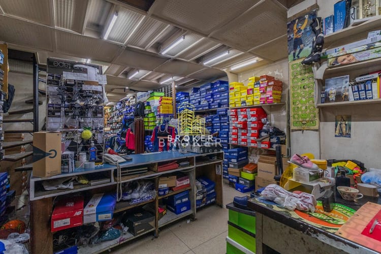 Alquiler de Local Comercial en el Centro, Montevideo · Photo 5